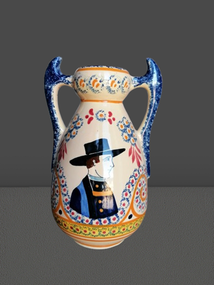 Ancien vase Henriot Quimper 24 cm – Faïence bretonne décor floral et personnage