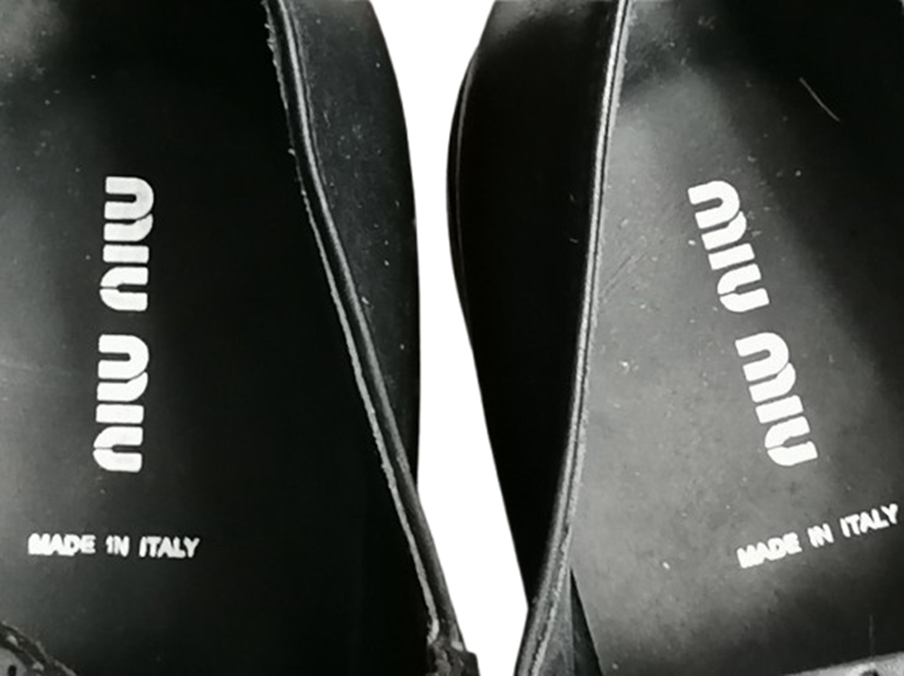 Miu Miu Vintage Années 2000 – Mocassins Cuir Noir – Deadstock – Archive